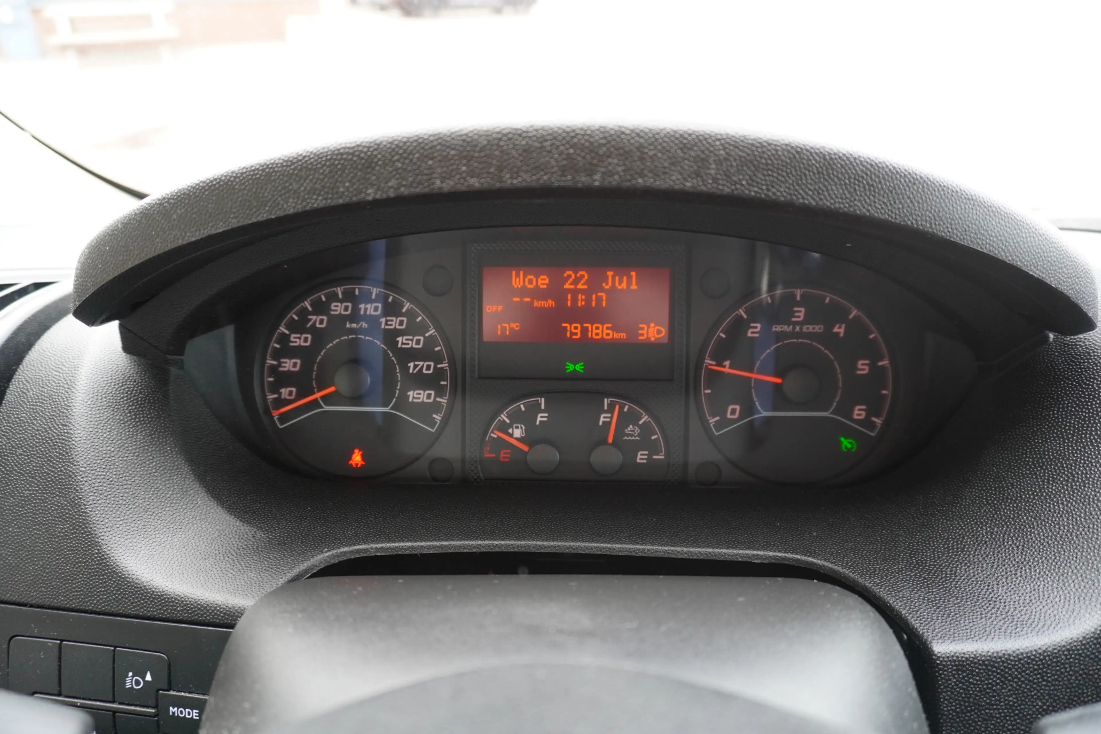 Peugeot Boxer 2.2 BlueHDi 140PK L2H2 3.3t nr. V169 | Airco | Cru — photo 16