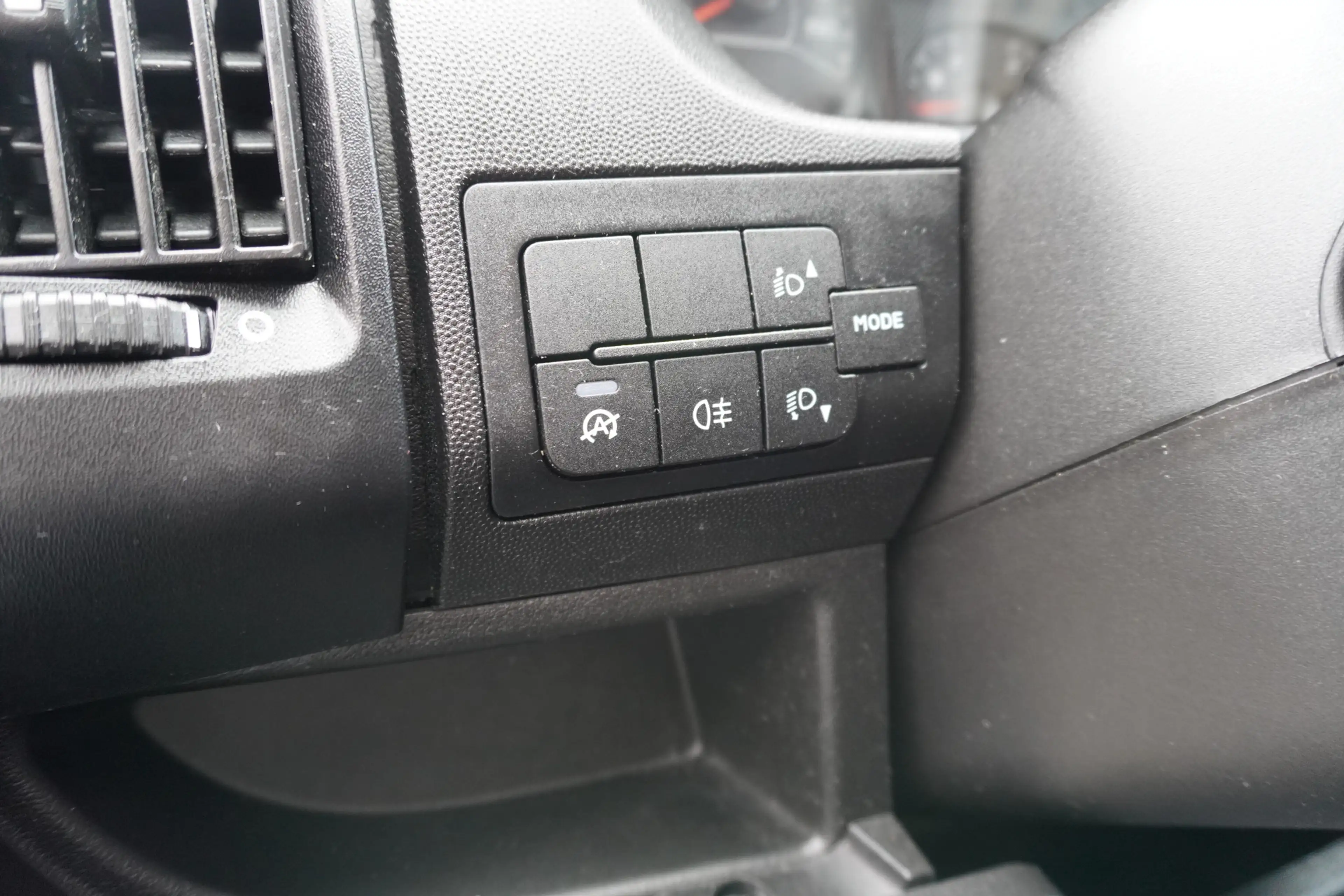 Peugeot Boxer 2.2 BlueHDi 140PK L2H2 3.3t nr. V169 | Airco | Cru — photo 22