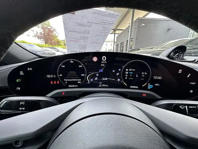 Porsche Taycan 4S Sport Turismo Aut. !!MEGA AUSSTATTUNG!! Ansicht 25