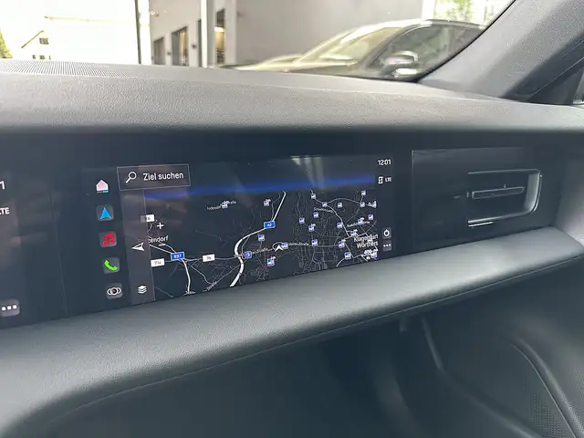 Porsche Taycan 4S Sport Turismo Aut. !!MEGA AUSSTATTUNG!! Ansicht 31
