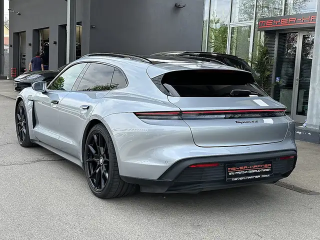 Porsche Taycan 4S Sport Turismo Aut. !!MEGA AUSSTATTUNG!! Ansicht 9