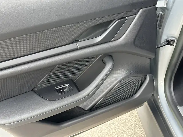 Porsche Taycan 4S Sport Turismo Aut. !!MEGA AUSSTATTUNG!! Ansicht 15