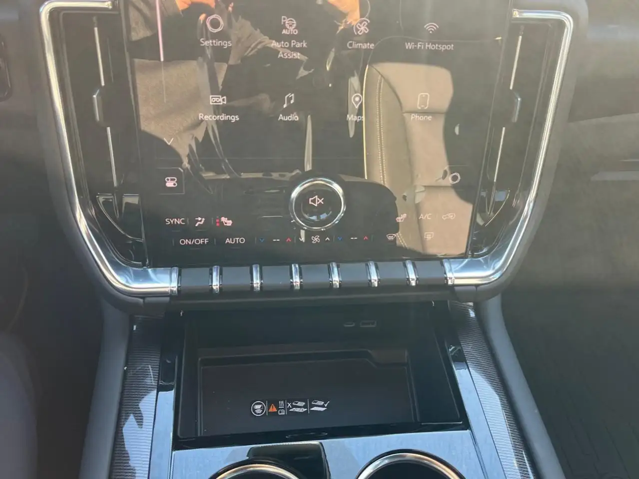GMC Yukon снимка GMC Yukon