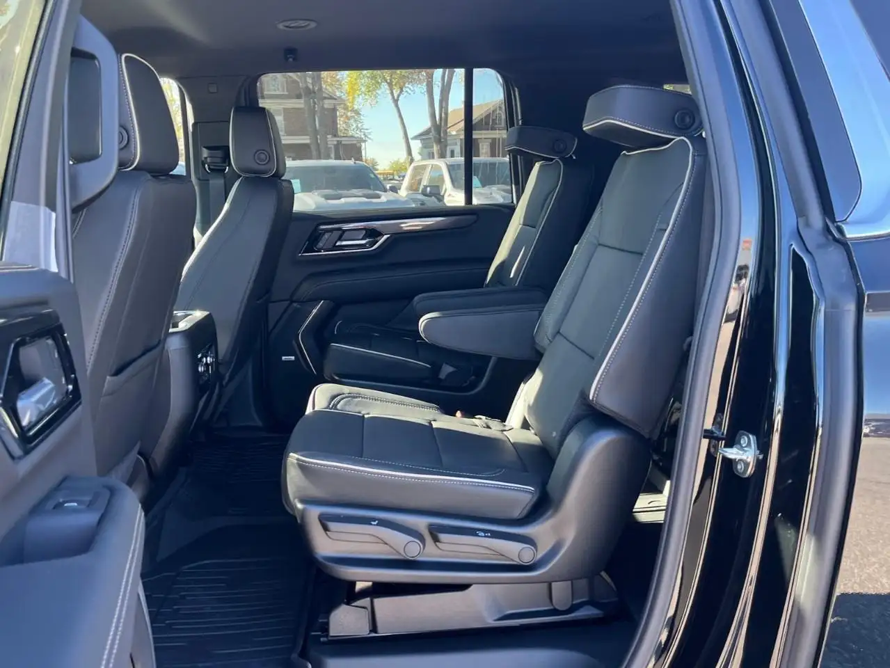 GMC Yukon снимка GMC Yukon