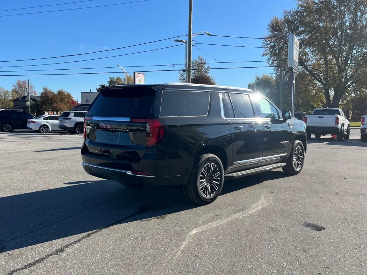 GMC Yukon снимка GMC Yukon
