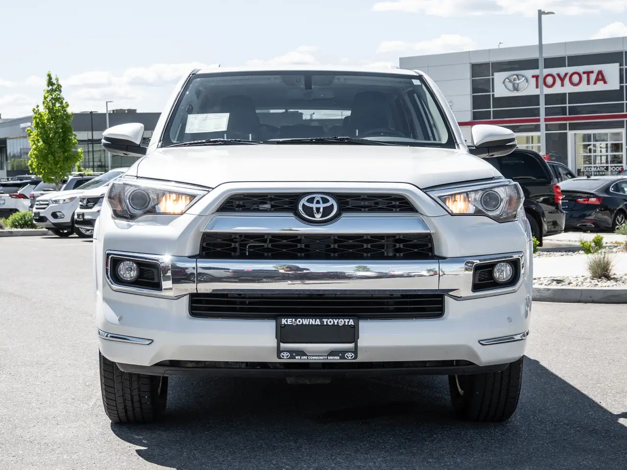 Toyota 4-Runner снимка Toyota 4-Runner