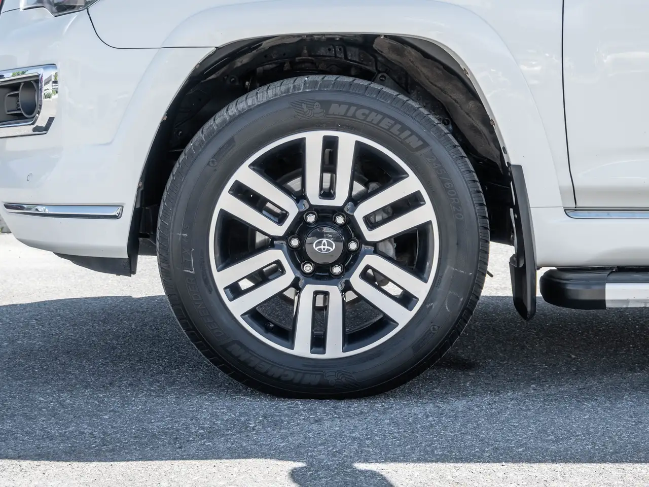 Toyota 4-Runner снимка Toyota 4-Runner