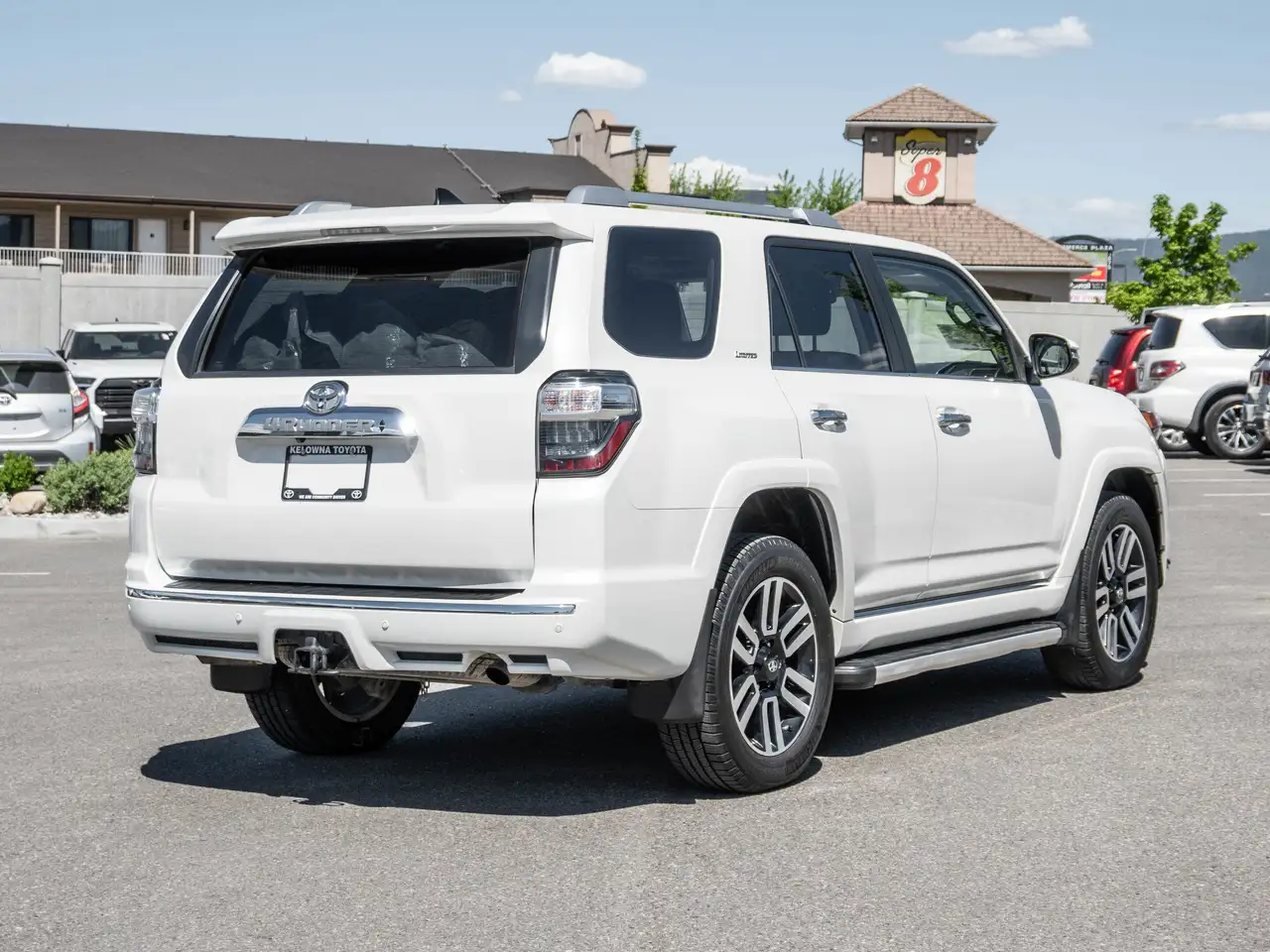 Toyota 4-Runner снимка Toyota 4-Runner