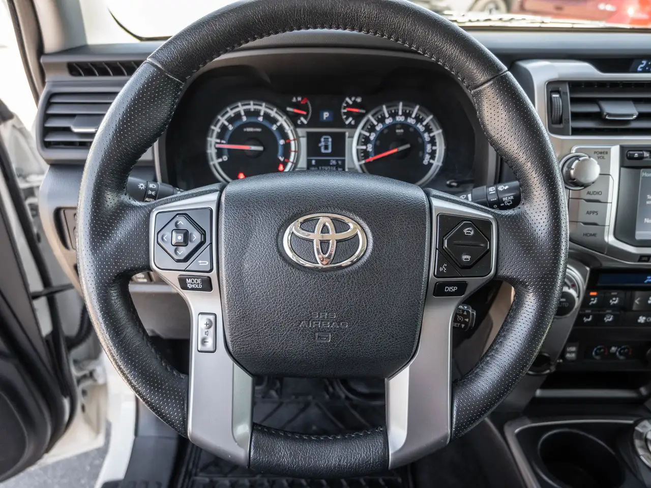 Toyota 4-Runner снимка Toyota 4-Runner