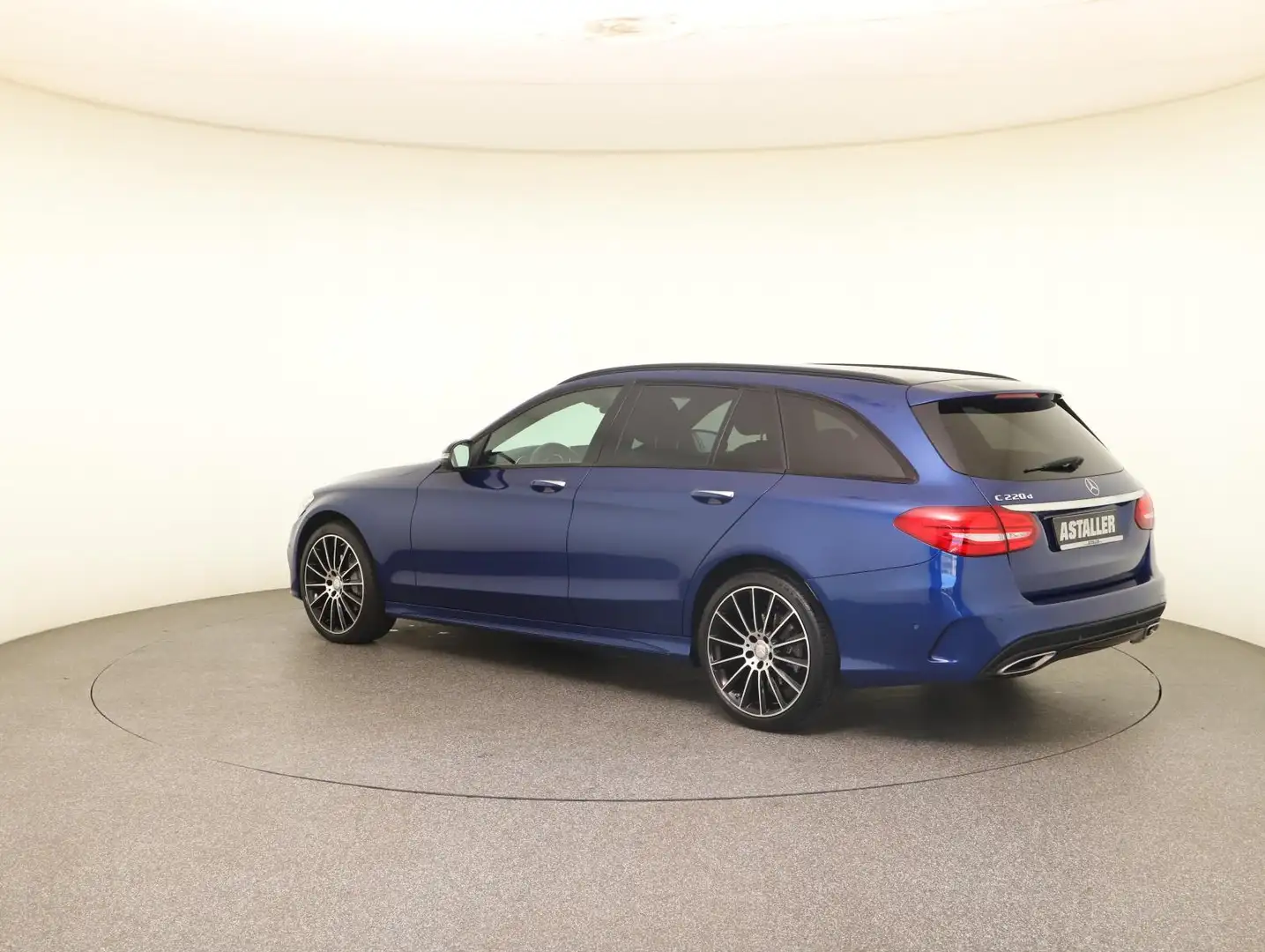 Mercedes-Benz C 220 T d AMG Line 2x Night+Kam+Distron+Multibea Kék - 2