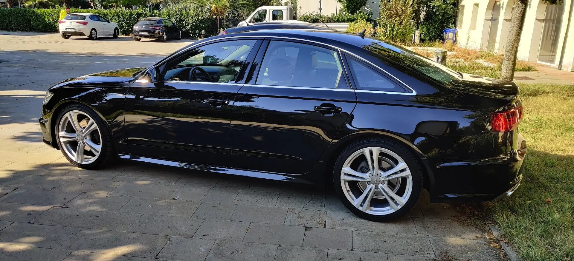 Audi A6 2.0 TDI quattro S tronic - 2