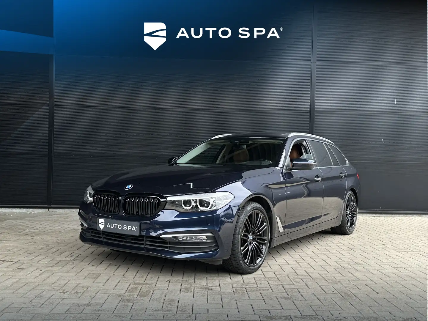 BMW 520 5 Serie 520i LCI PANODAK Leer Clima Airco Afn. Tre Bleu - 1