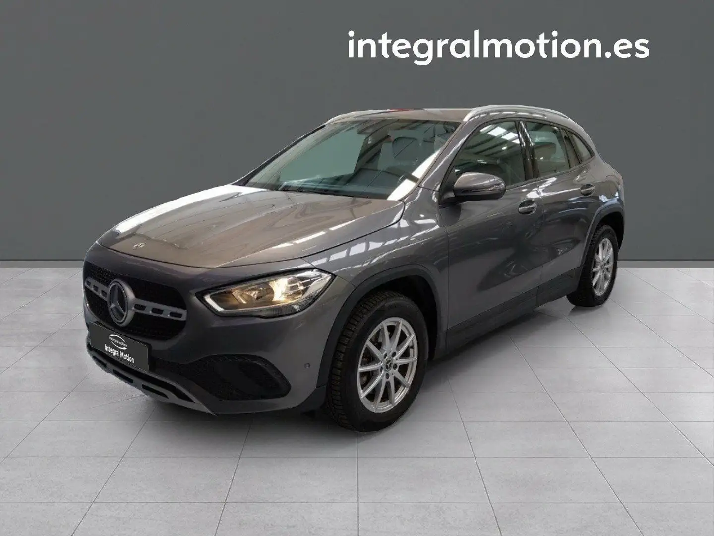 Mercedes-Benz GLA 180 d Business Gris - 1