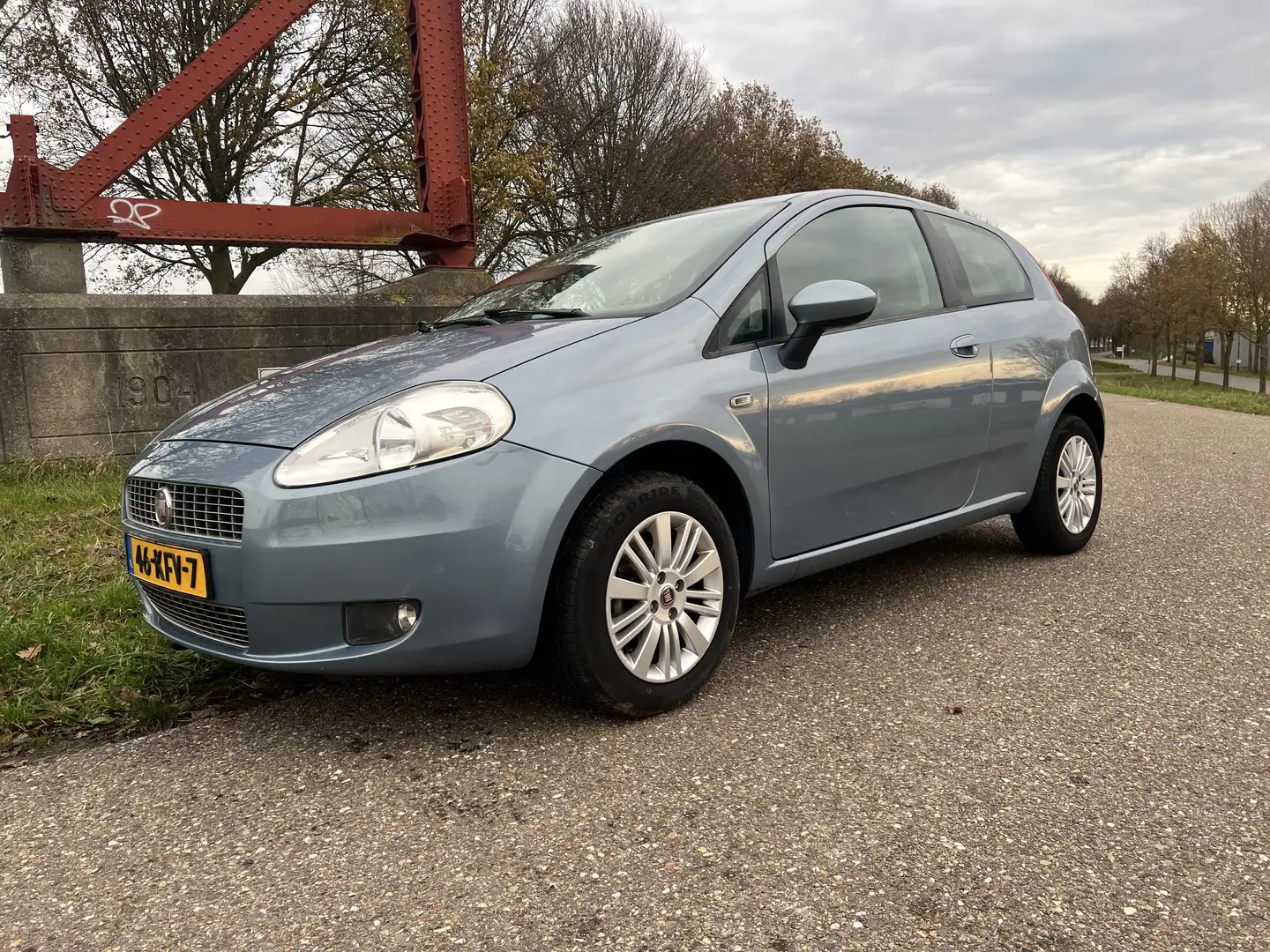 Fiat Punto 1.4 Edizione Lusso Niebieski - 1