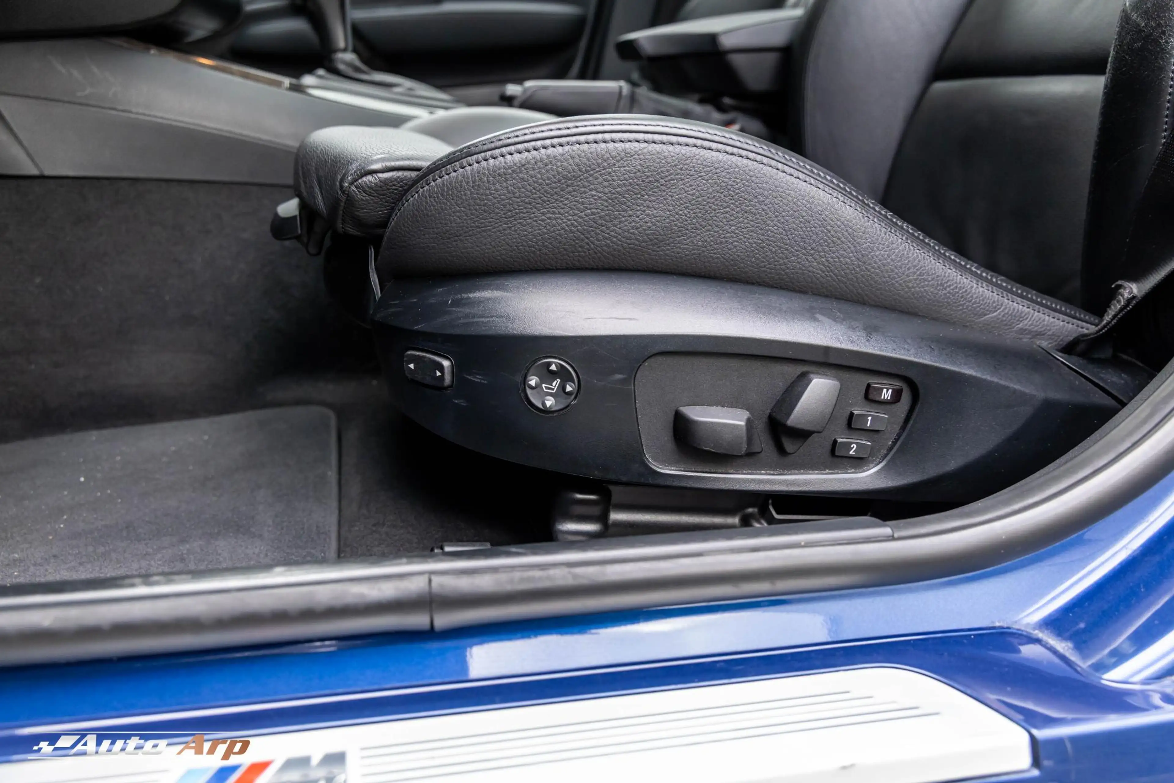 BMW 120 1-serie 120i — photo 17