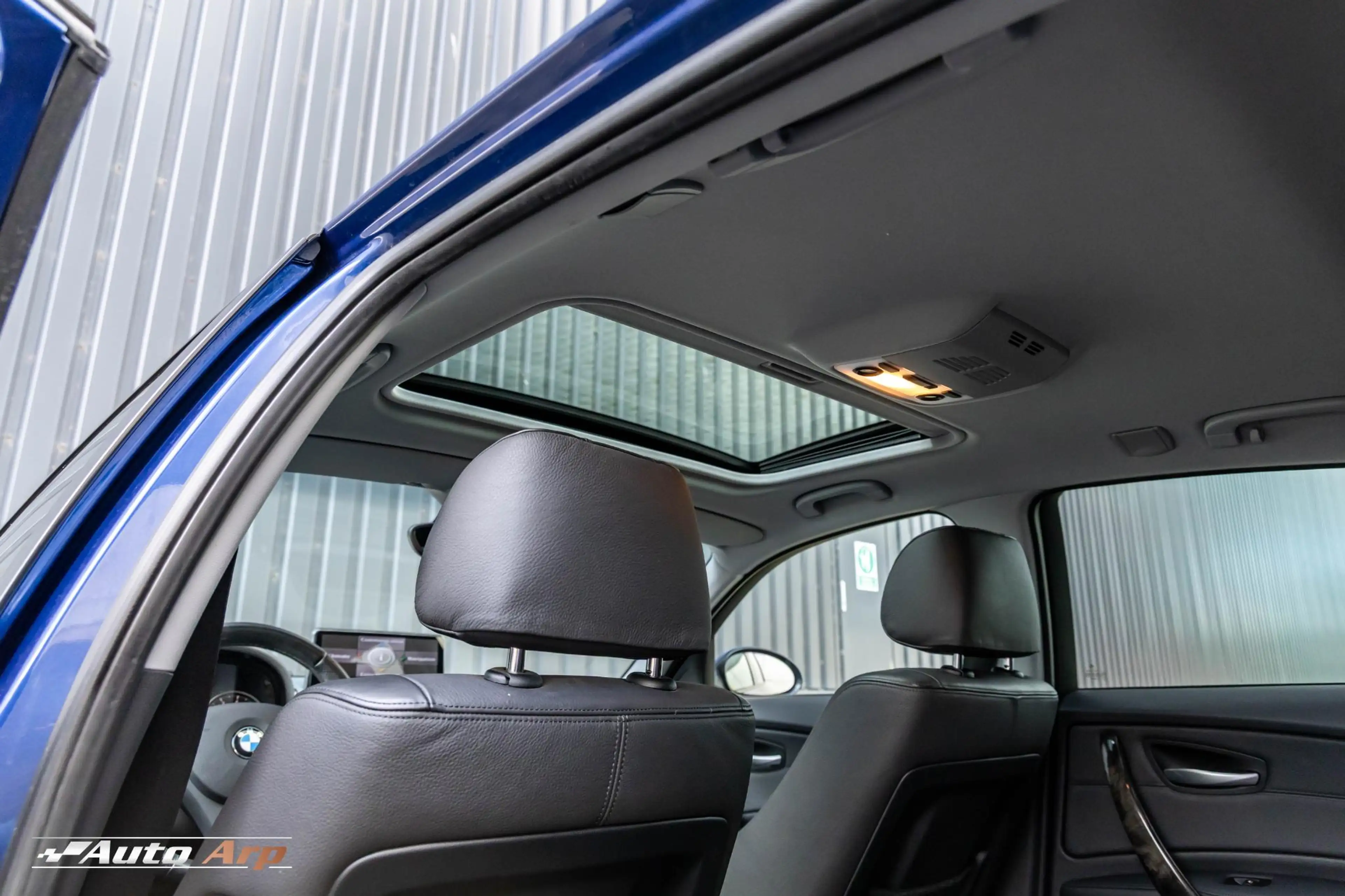 BMW 120 1-serie 120i — photo 21
