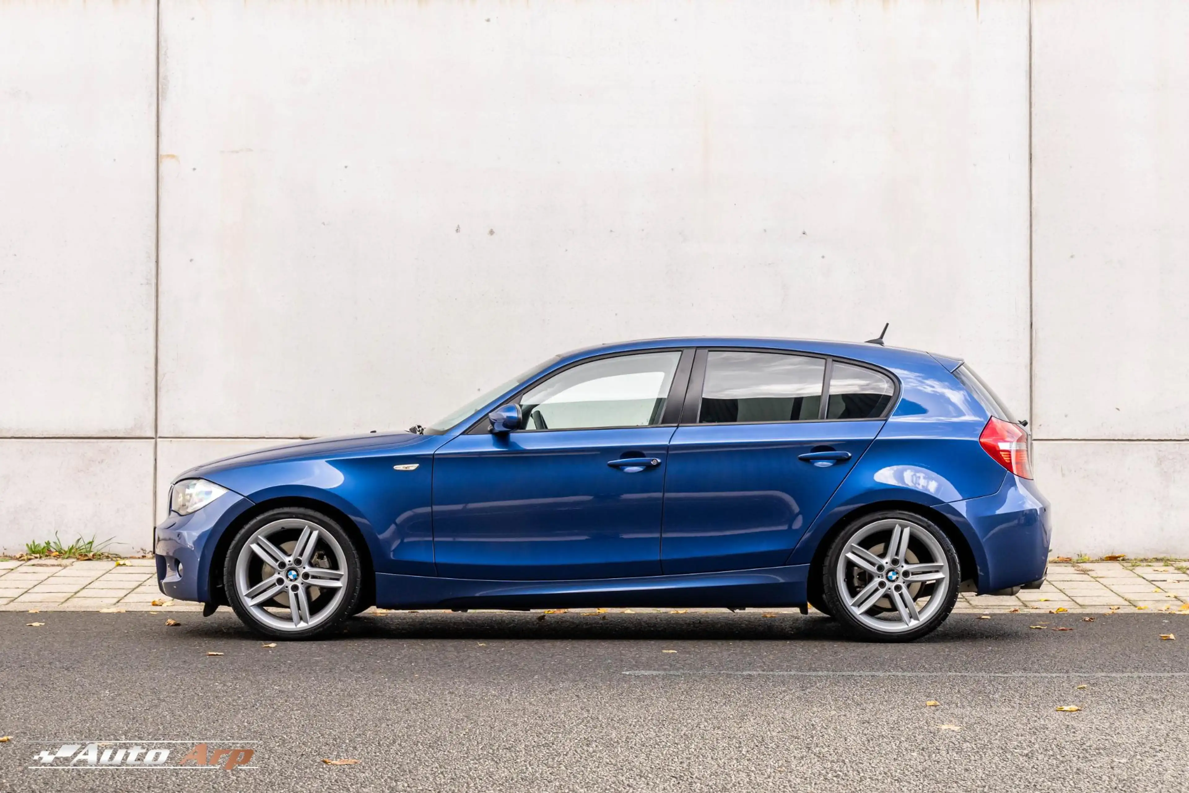 BMW 120 1-serie 120i — photo 8