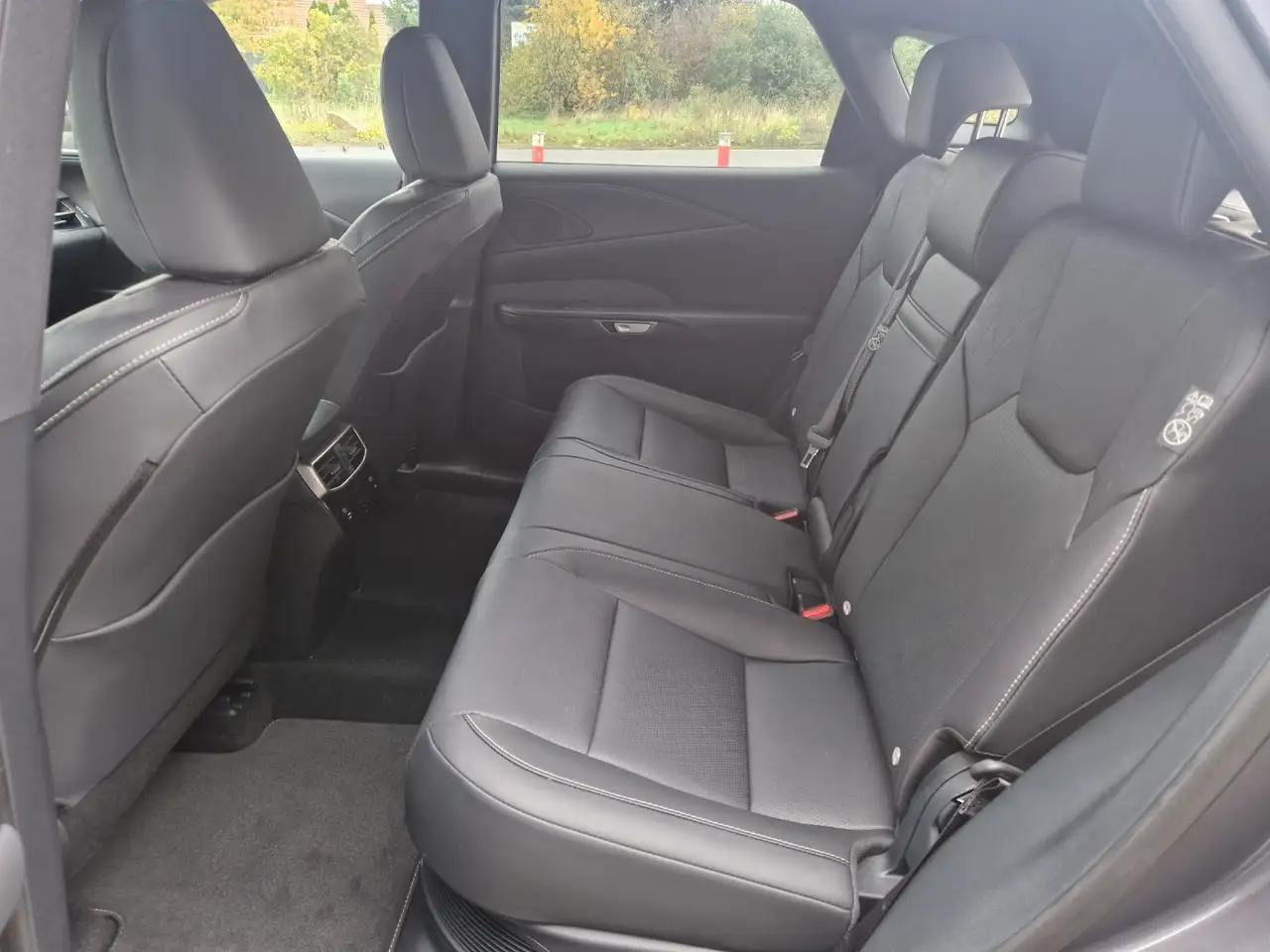 Lexus RX 350 H F Sport Design 4x4 Panorama-Glasdach 9