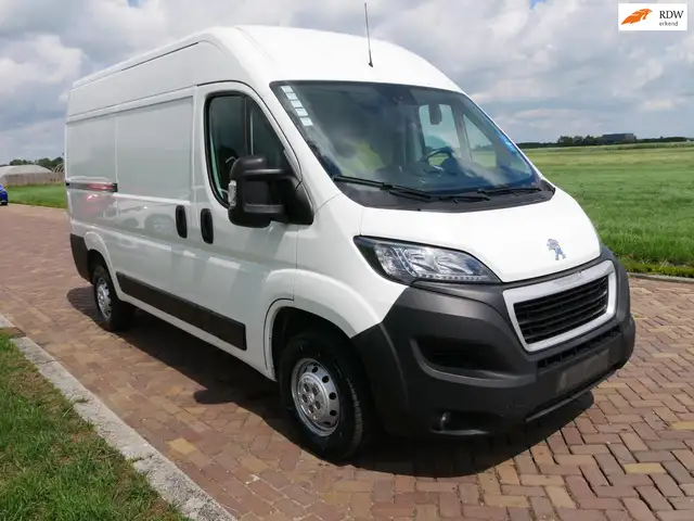 Peugeot Boxer 335 2.2 BlueHDi 165 L2H2 Asphalt NAVI AC 3-SEATS *