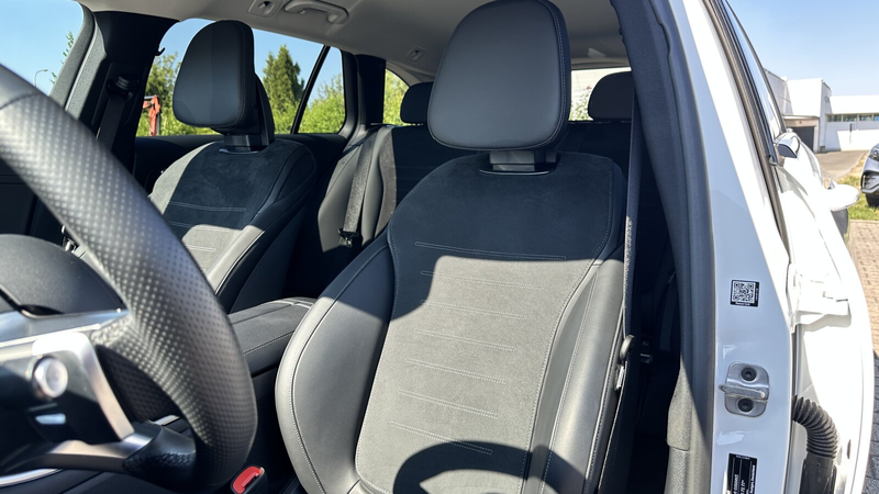 Mercedes-Benz C 300 C 300 e T AMG+Night+Burmester+HeadUp+Memory+RüKa — photo 12