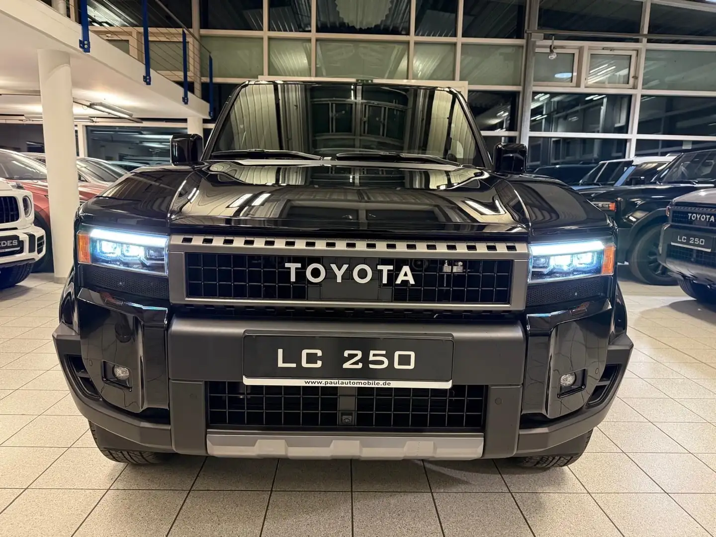 Toyota Land Cruiser 250 - EXECUTIVE-360 KAMERA-COOL BOX-LED Zwart - 1