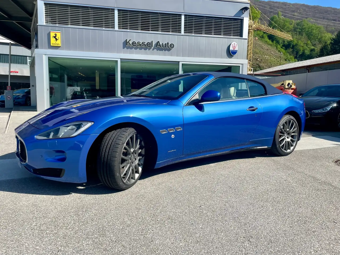 Maserati GranCabrio 4.7 V8 460 A Sport Bleu - 1