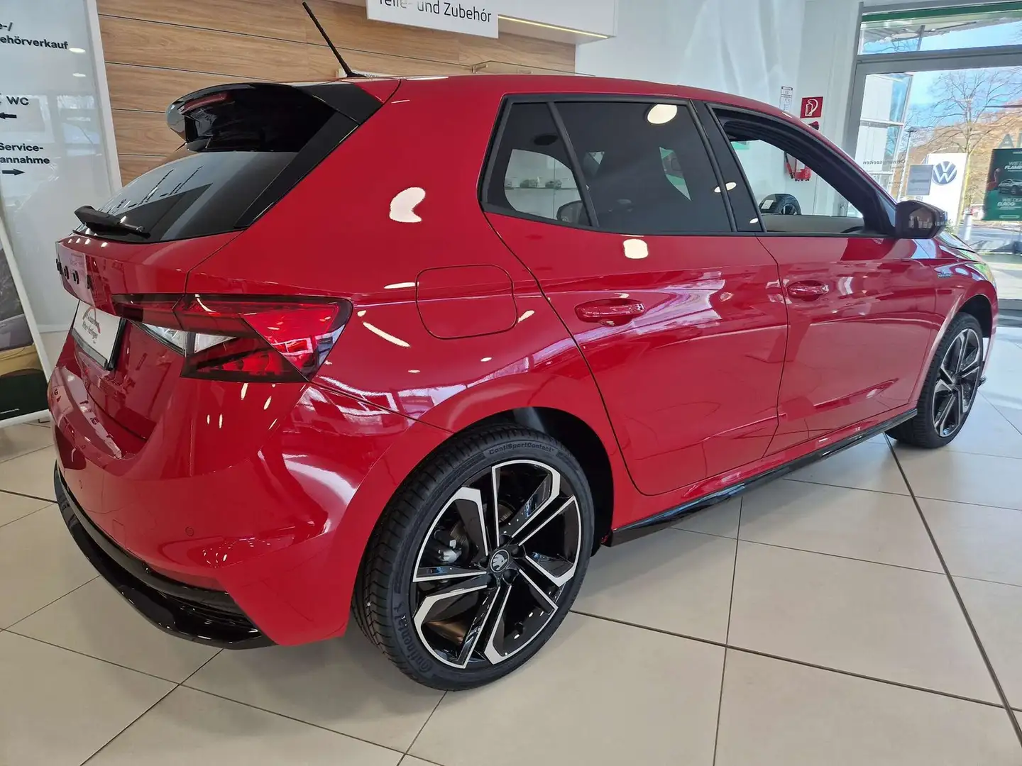 Skoda Fabia 1.5 TSI DSG Monte Carlo Rot - 2