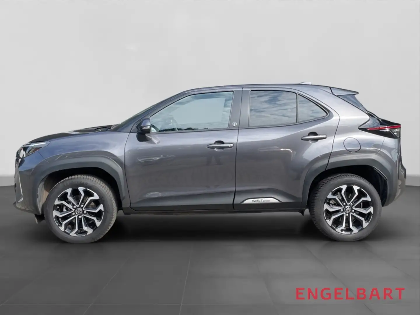 Toyota Yaris Cross 1.5 Hybrid Team D Winter Paket GJR Gris - 2