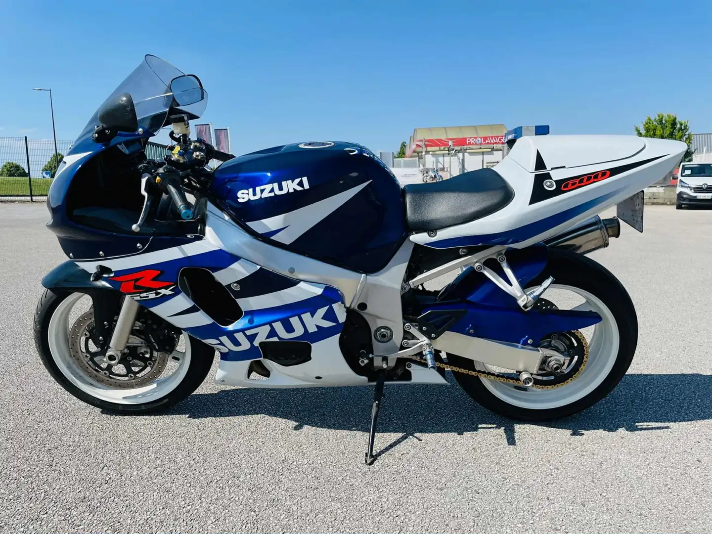 Suzuki GSX-R 600 Wit - 1
