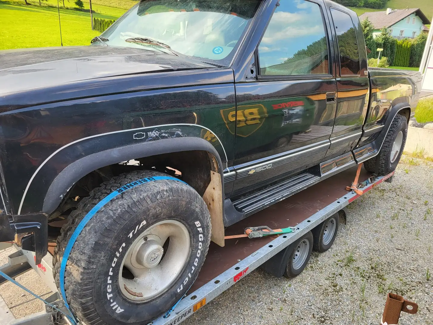 Chevrolet K1500 Silverado Black - 2