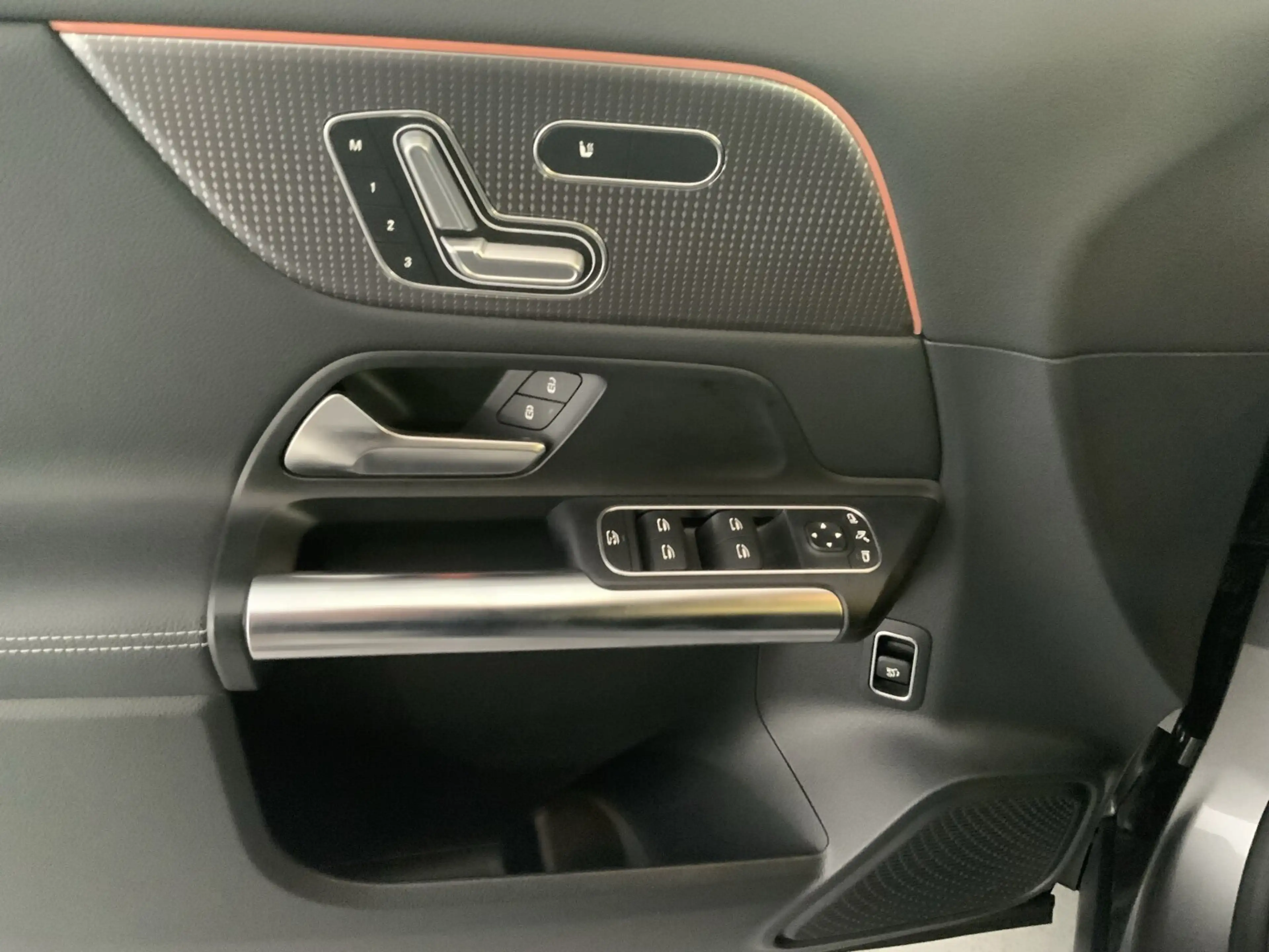 Mercedes-Benz EQA 250 EQA 250 Progressive DISTRONIC RüKam SpiegelPak — photo 12