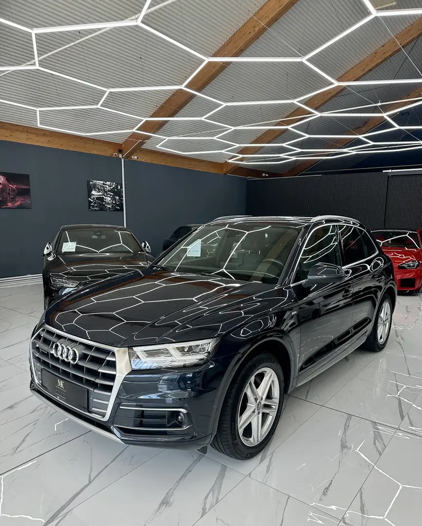 Audi Q5 45 TFSI quattro sport Blau - 1