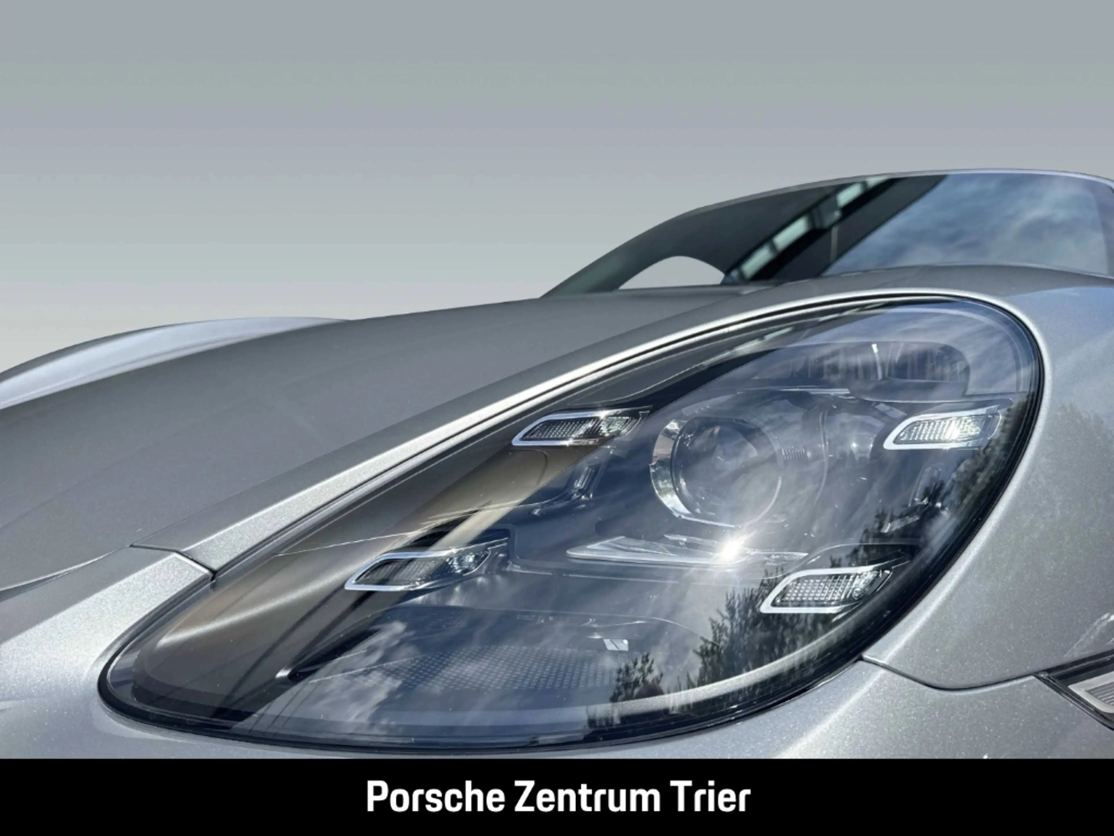 Porsche 718 Spyder — photo 11