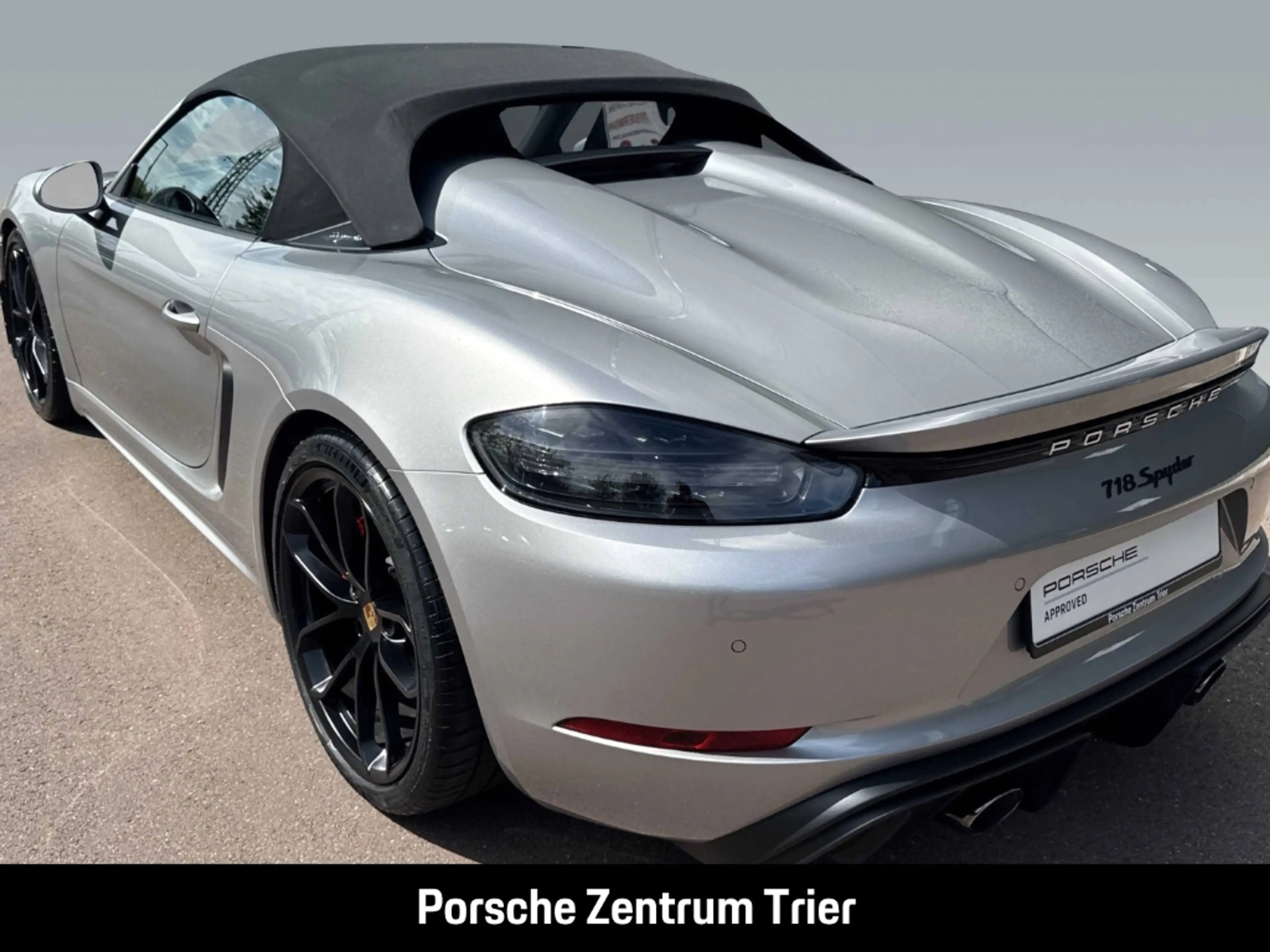 Porsche 718 Spyder — photo 10