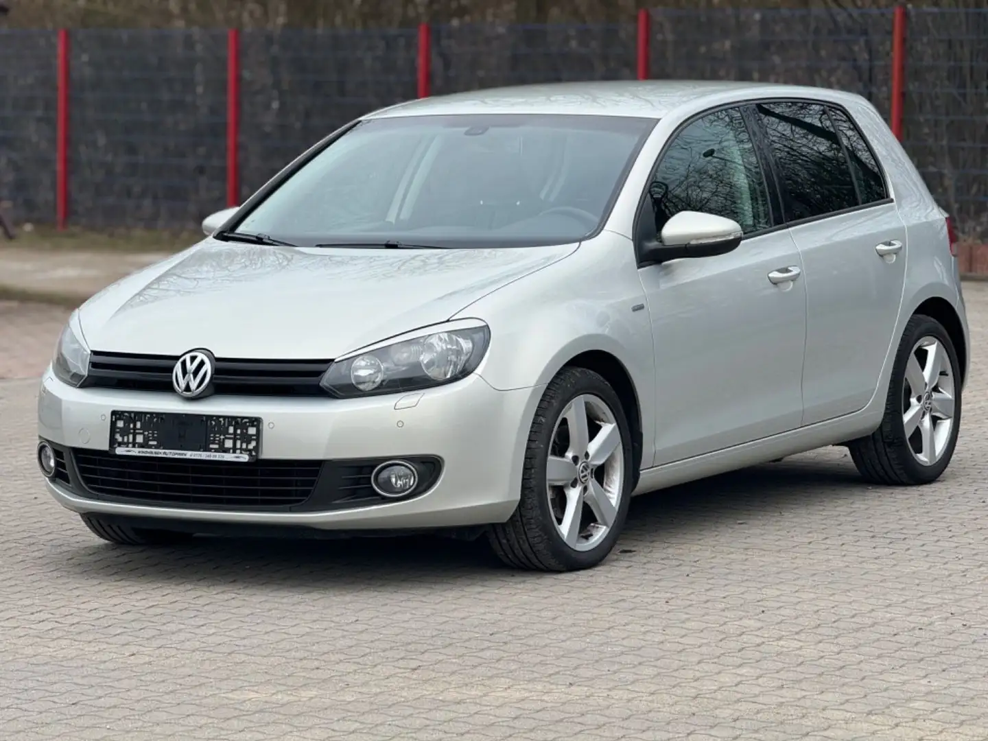 Volkswagen Golf 6 / 1.4 TSI DSG MATCH *PDC Silber - 1