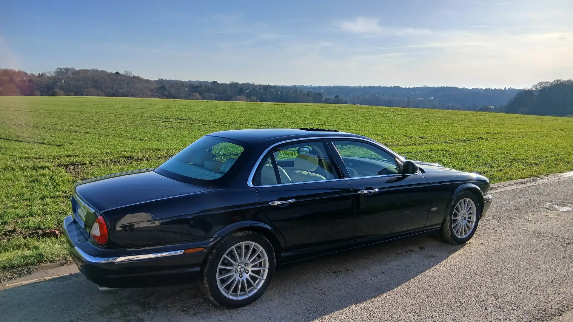 Jaguar XJ6 2.7 Turbo V6 24v Executive Schwarz - 1