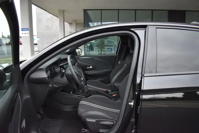 Opel Corsa view 12
