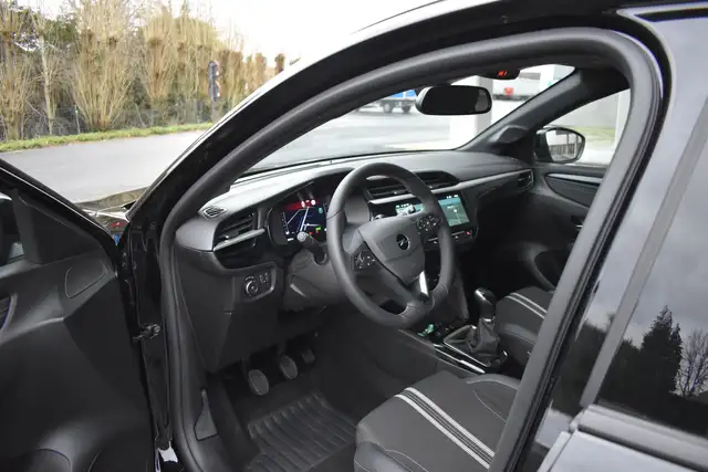 Opel Corsa view 10