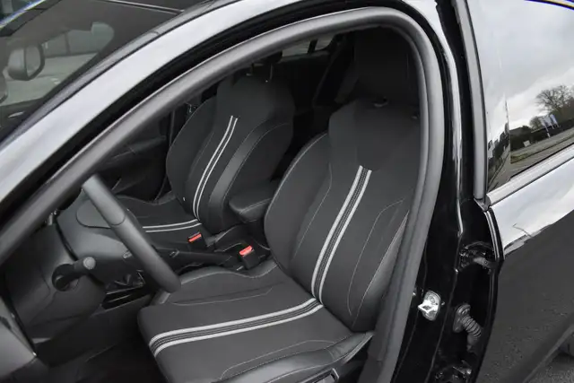 Opel Corsa view 11