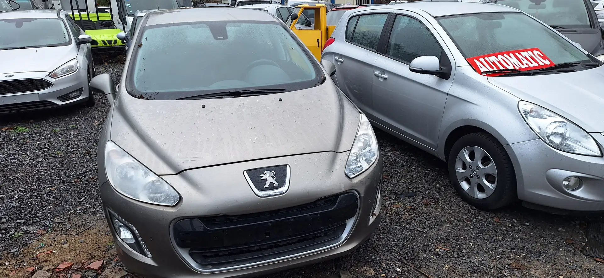 Peugeot 308 308 1.6i Active Gold - 1