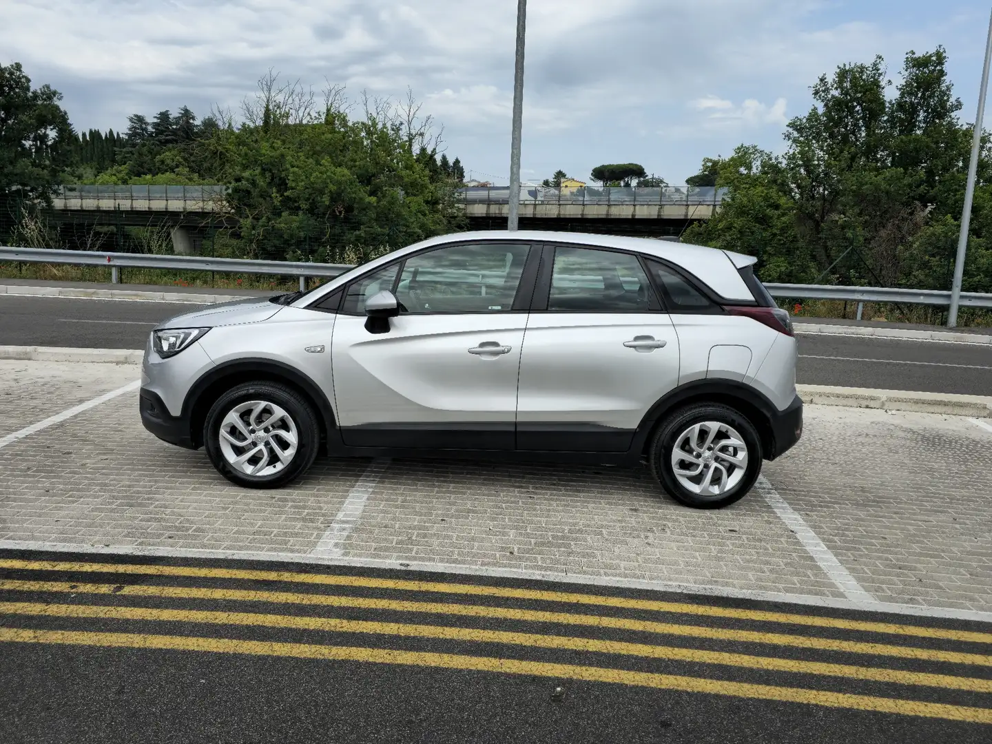 Opel Crossland X 1.6 ecotec Ultimate s&s 99cv valuto permute - 1
