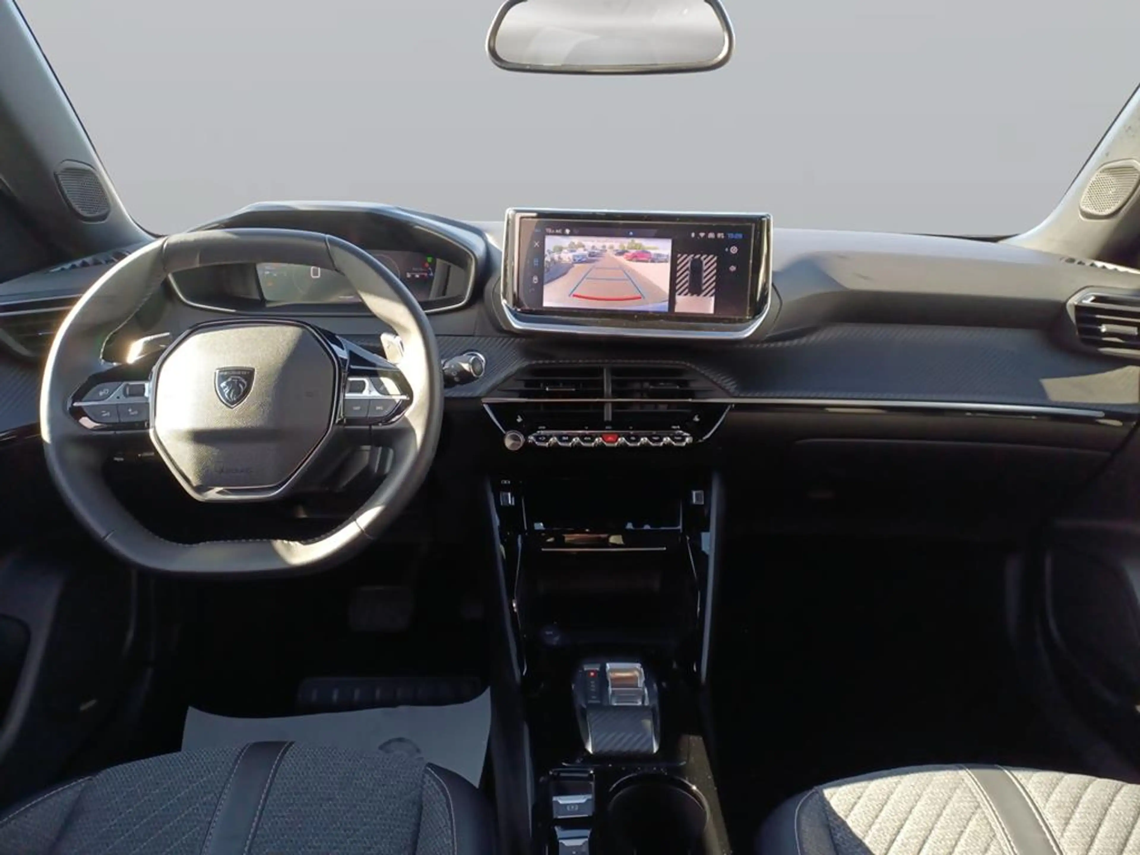 Peugeot 2008 Allure — photo 10