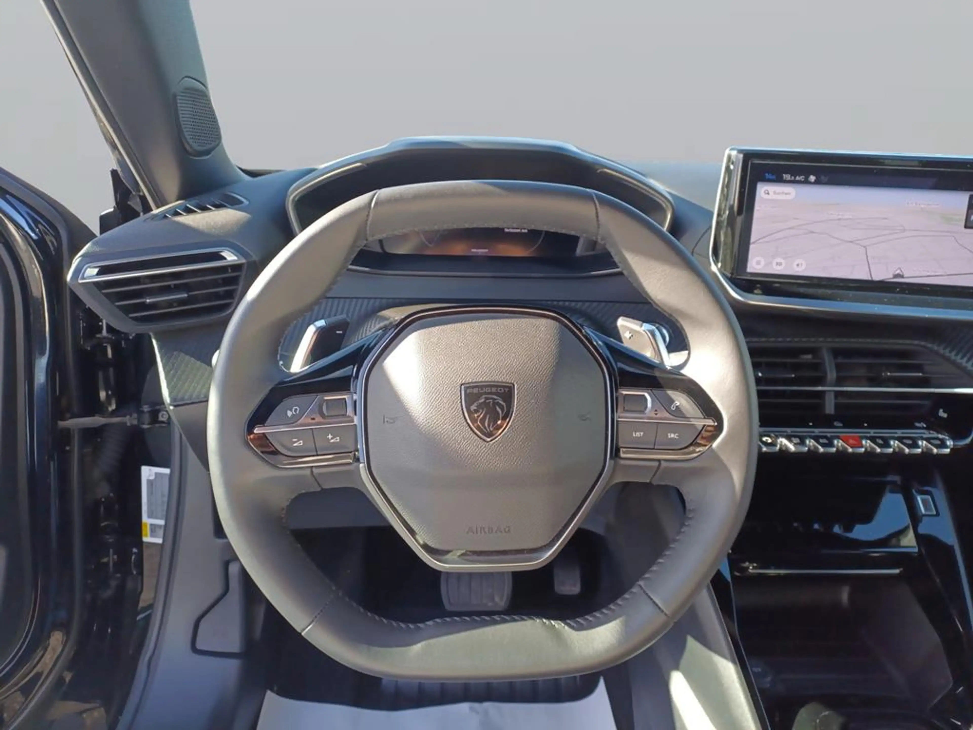 Peugeot 2008 Allure — photo 13