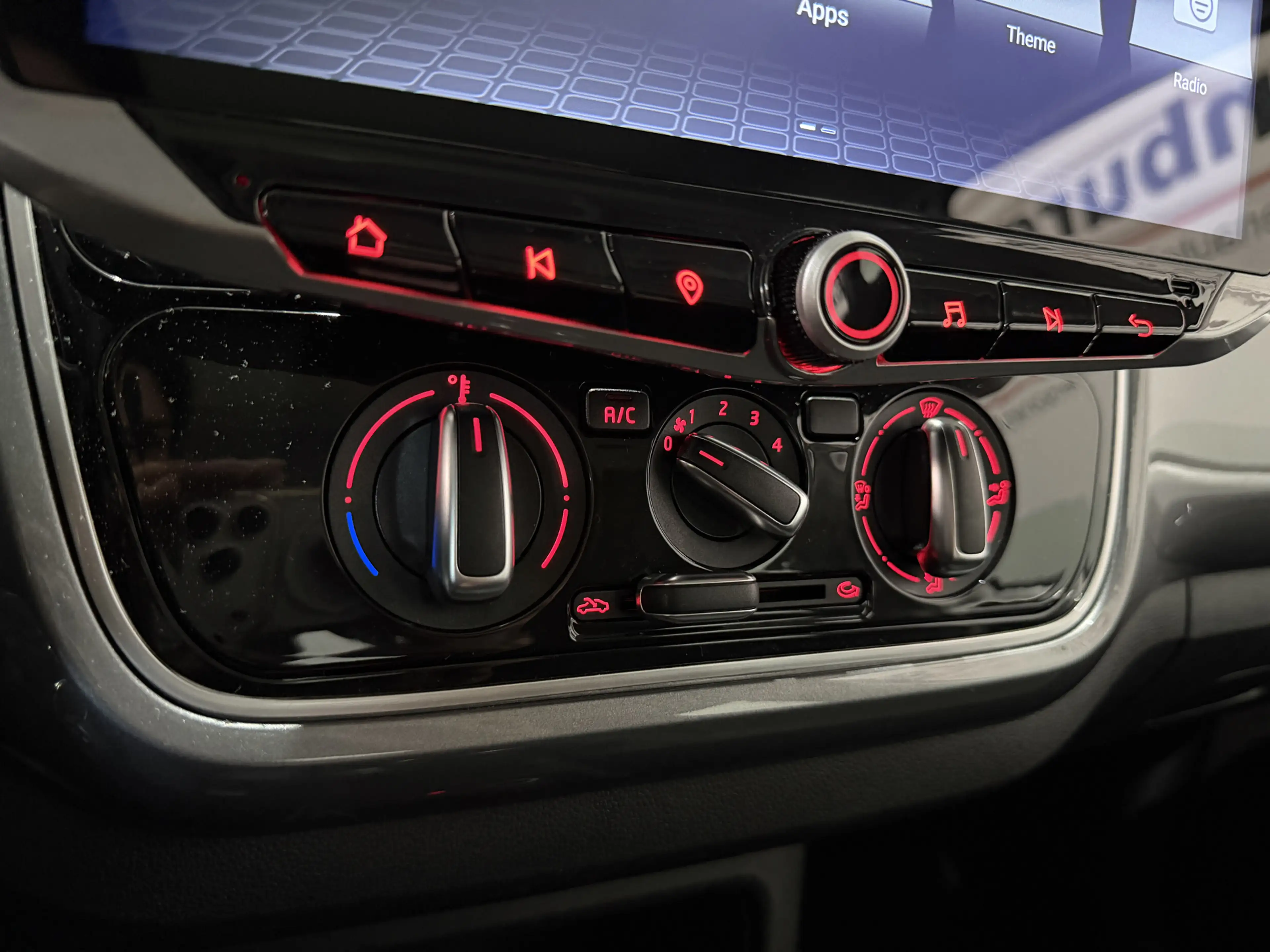 SEAT Mii 1.0 Style Chic - 55kw / 75pk - Pano / Camera — photo 16