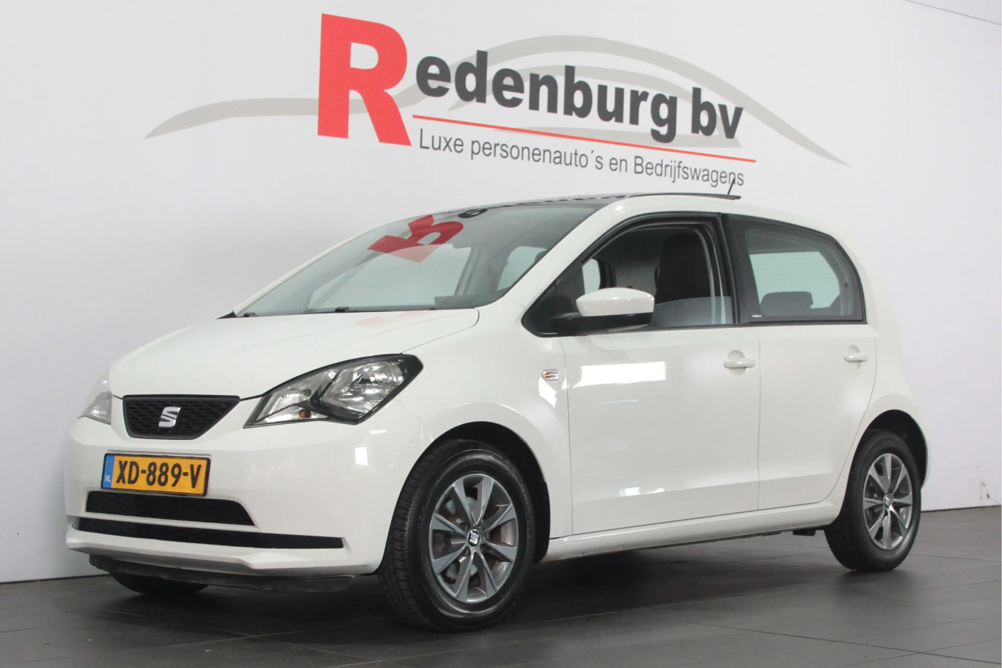 SEAT Mii 1.0 Style Chic - 55kw / 75pk - Pano / Camera — photo 8