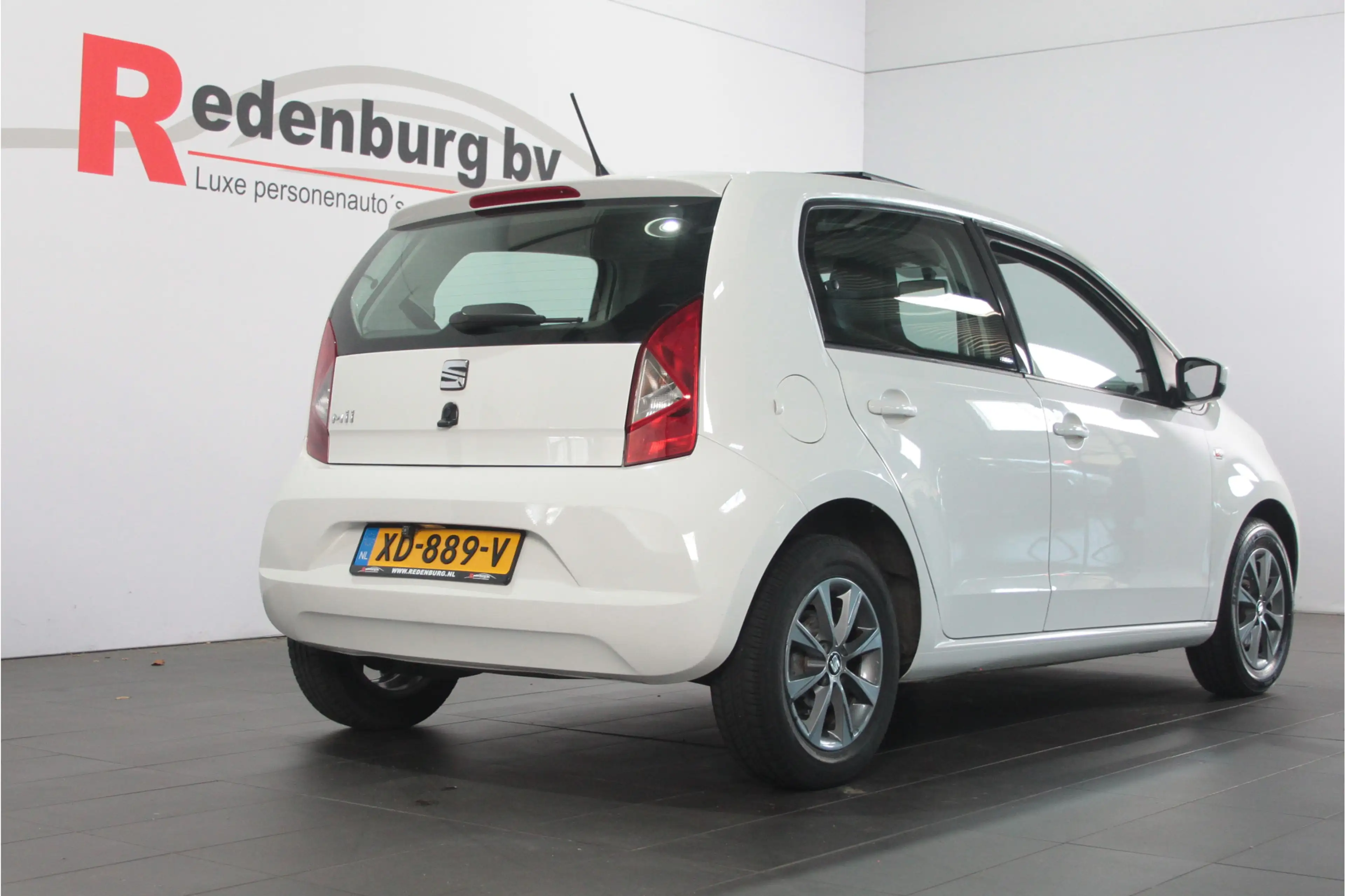 SEAT Mii 1.0 Style Chic - 55kw / 75pk - Pano / Camera — photo 9