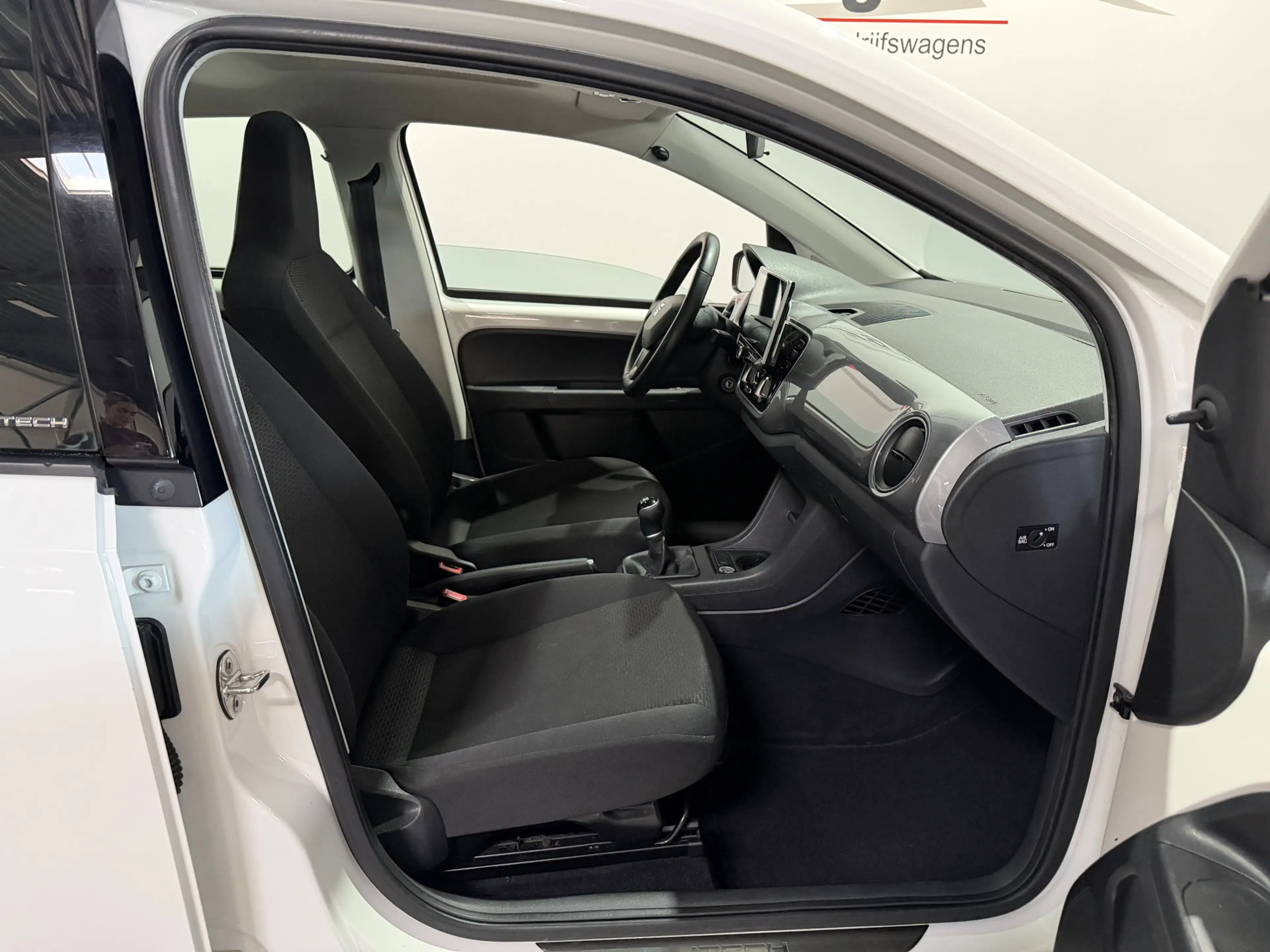 SEAT Mii 1.0 Style Chic - 55kw / 75pk - Pano / Camera — photo 20
