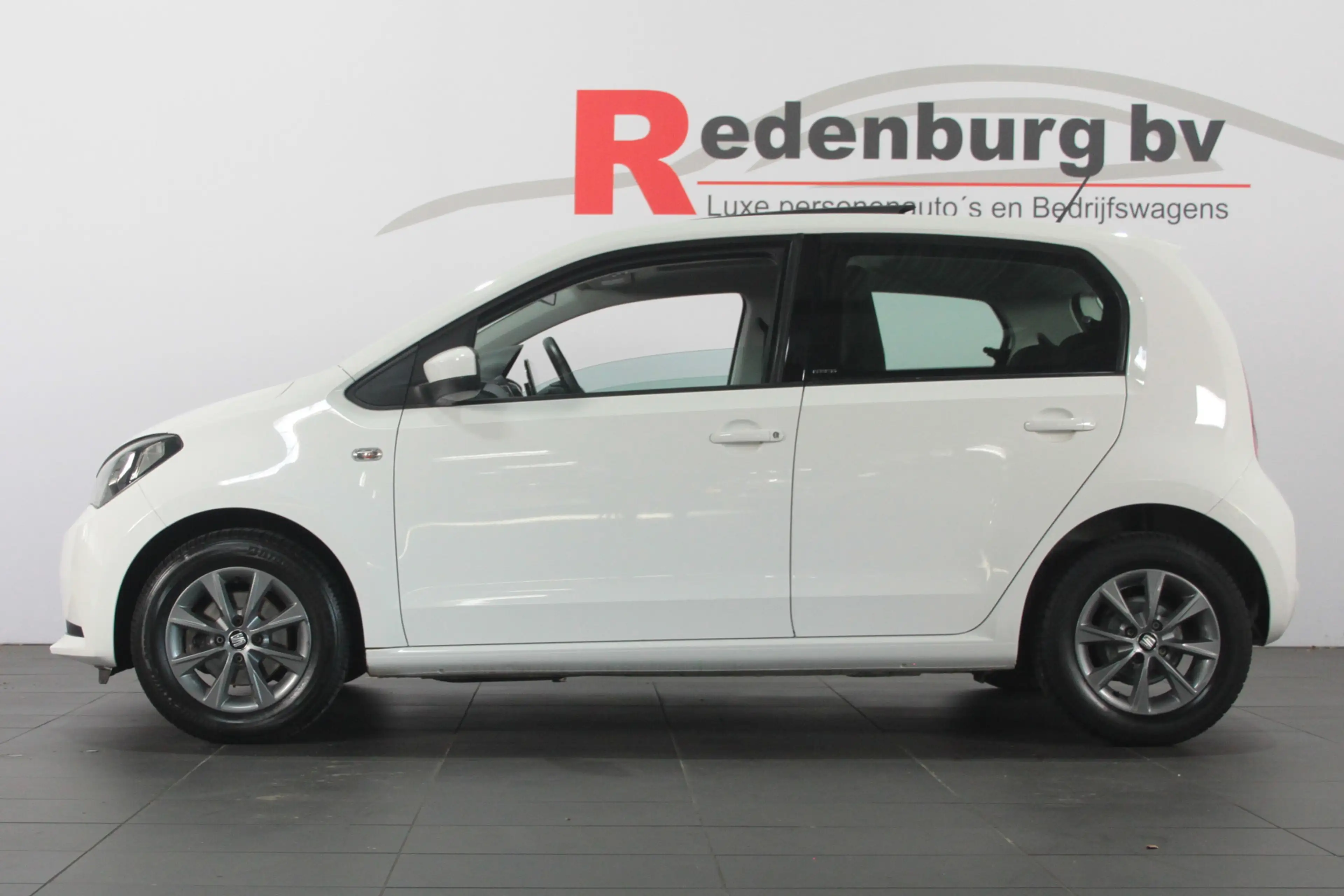SEAT Mii 1.0 Style Chic - 55kw / 75pk - Pano / Camera — photo 4