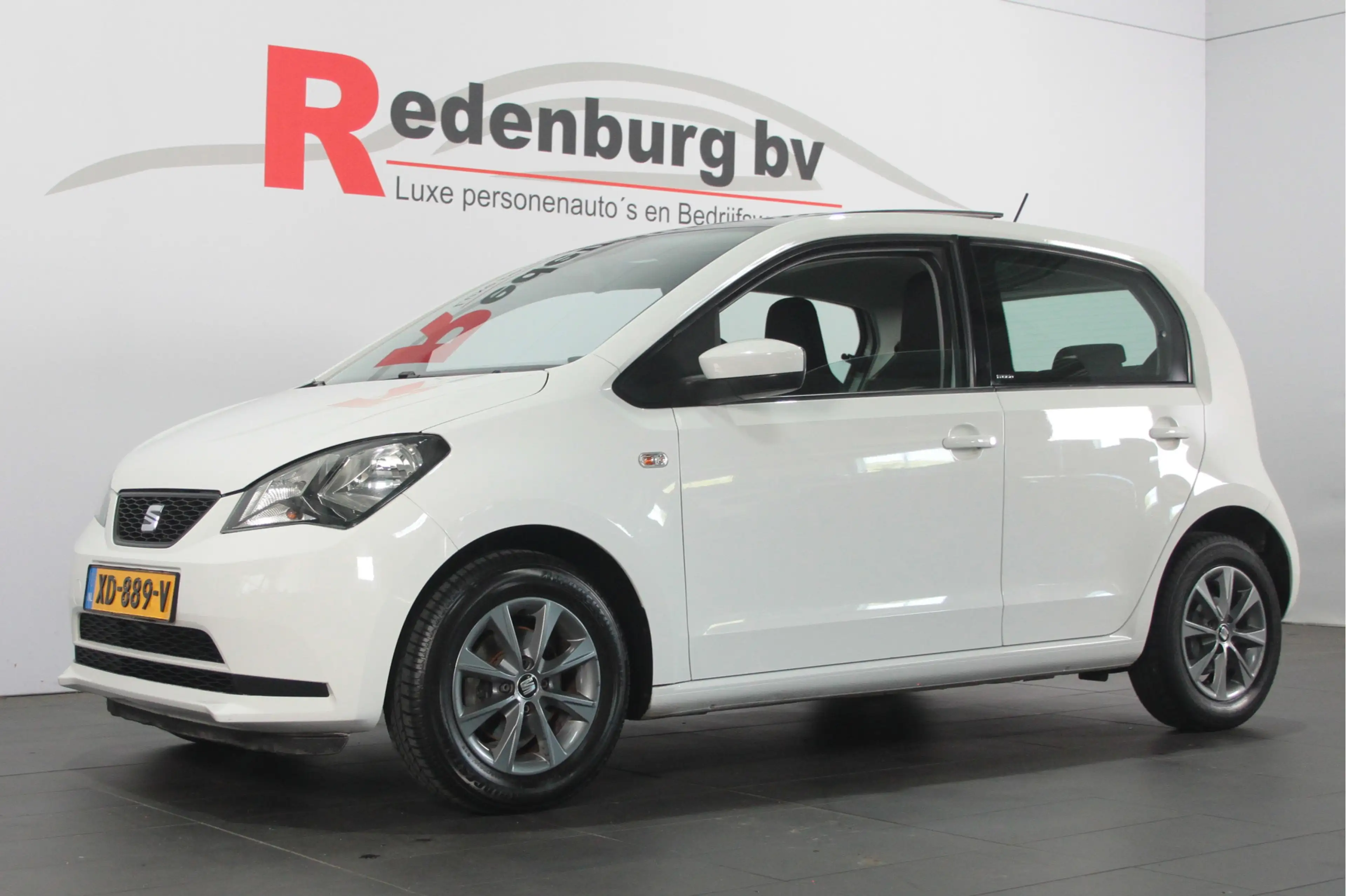SEAT Mii 1.0 Style Chic - 55kw / 75pk - Pano / Camera