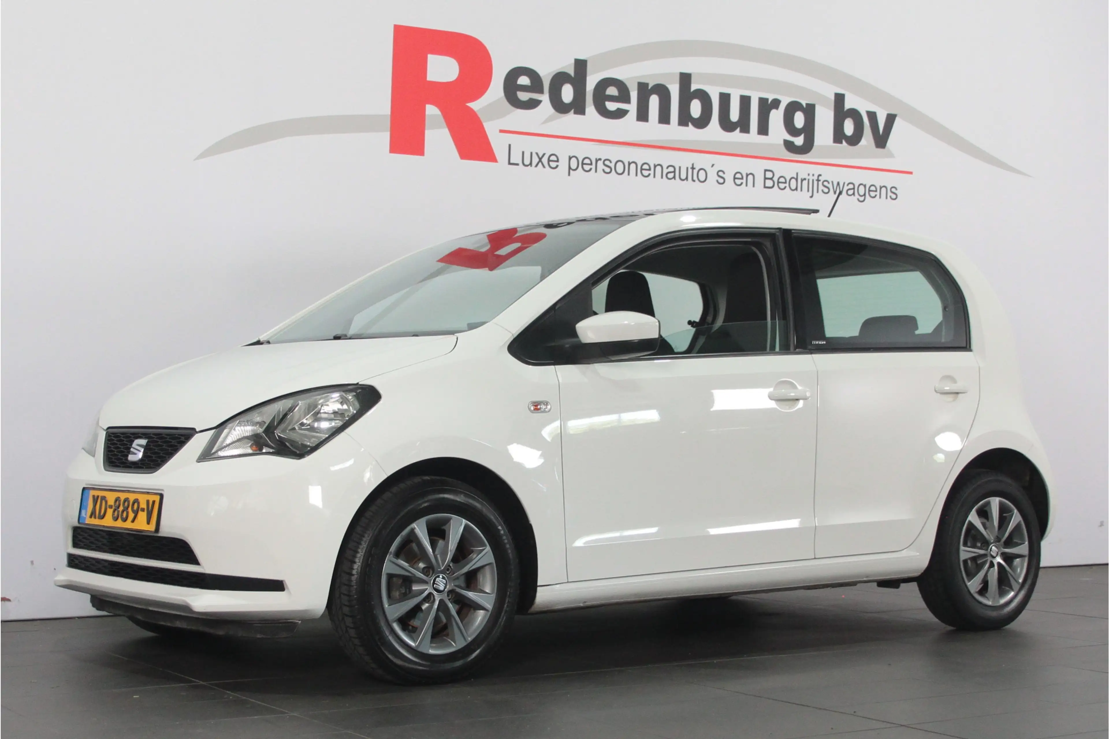 SEAT Mii 1.0 Style Chic - 55kw / 75pk - Pano / Camera — photo 25